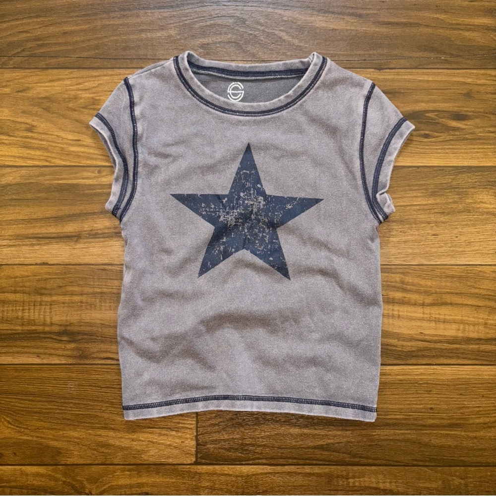 Casual Gray Star Tee for Women